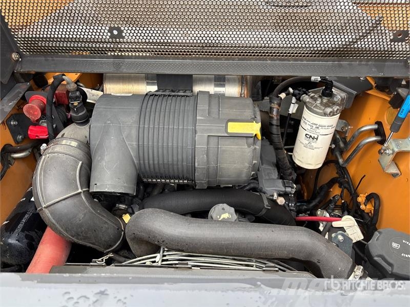 CASE TR340B Kompaktlaadurid