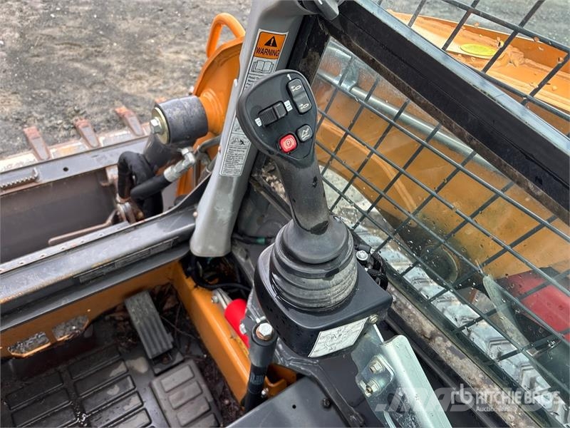 CASE TR340B Kompaktlaadurid