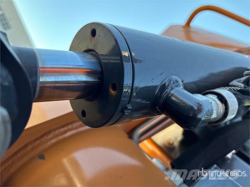 CASE TR340B Skid steer mini nakladalci