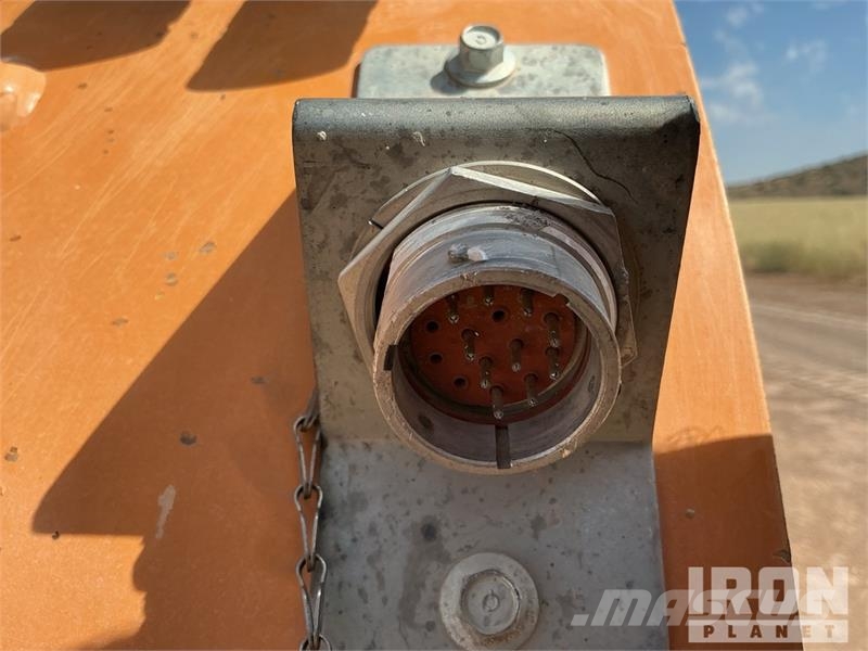CASE TR340B Kompaktrakodók