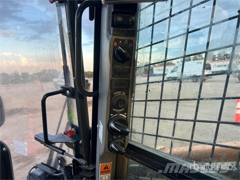 CASE TV370B Two-Speed Compact Track Loader Minilæsser - skridstyret