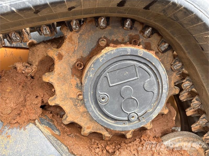 CASE TV370B Two-Speed Compact Track Loader Kompaktlaadurid