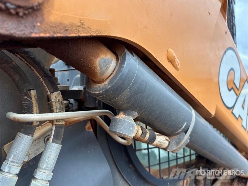 CASE TV370B Two-Speed Compact Track Loader Kompaktlaadurid