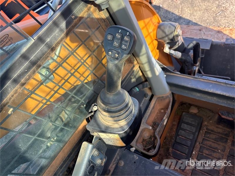 CASE TV370B Two-Speed Compact Track Loader Skid steer mini nakladalci