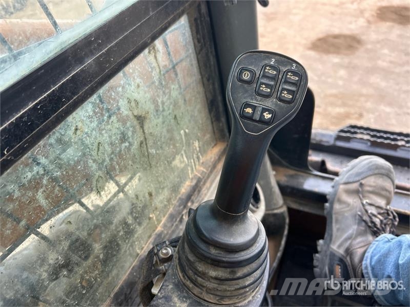 CASE TV370B Two-Speed Compact Track Loader Minilæsser - skridstyret