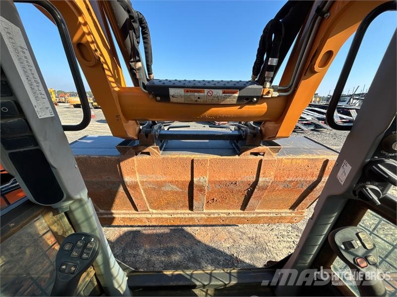 CASE TV370B Two-Speed Compact Track Loader Skid steer mini nakladalci