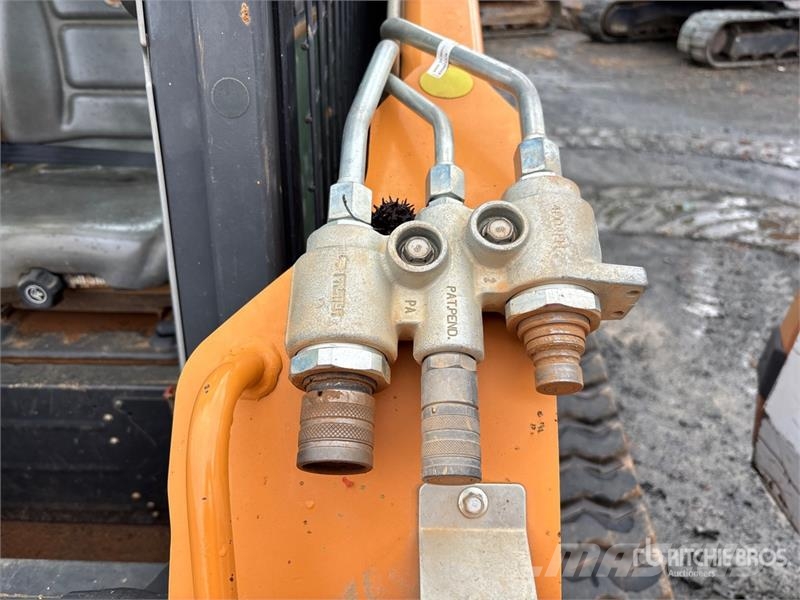 CASE TV370B Two-Speed Compact Track Loader Kompaktlaadurid