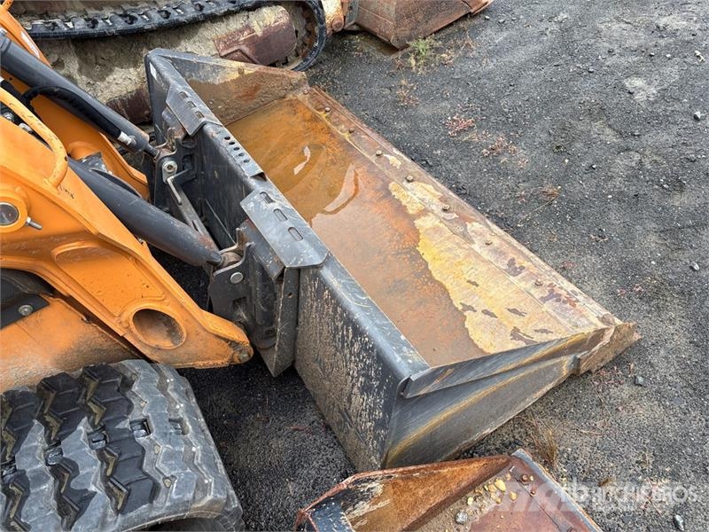 CASE TV370B Two-Speed Compact Track Loader Kompaktlaadurid
