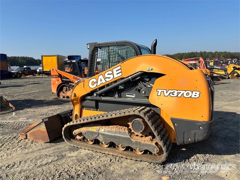 CASE TV370B Two-Speed Compact Track Loader Skid steer mini nakladalci