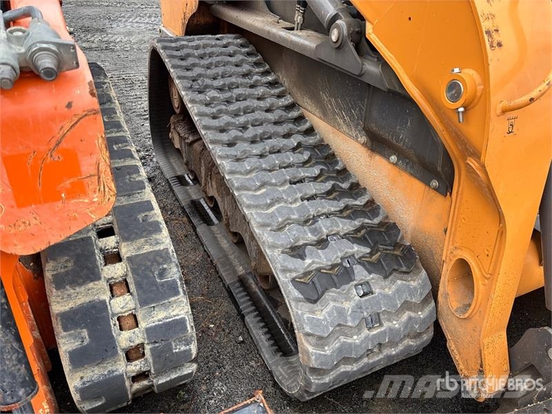 CASE TV370B Two-Speed Compact Track Loader Kompaktlaadurid