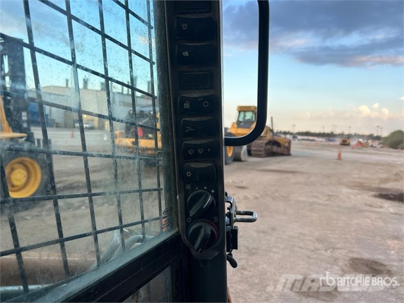 CASE TV370B Two-Speed Compact Track Loader Minilæsser - skridstyret