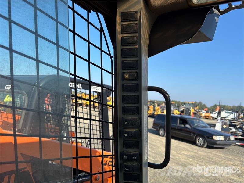 CASE TV370B Two-Speed Compact Track Loader Skid steer mini nakladalci