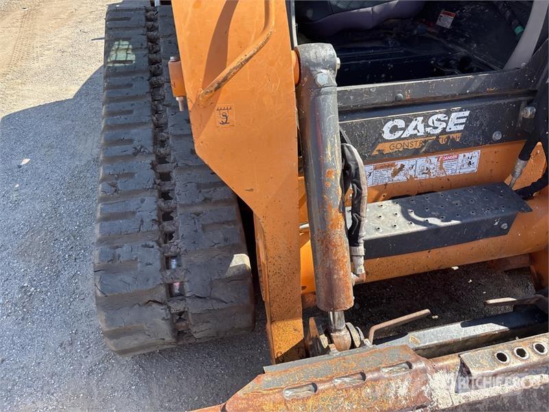 CASE TV370B Two-Speed Compact Track Loader  스키드로더
