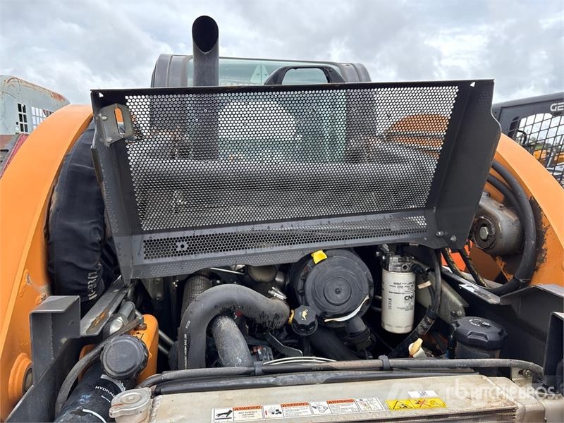 CASE TV370B Two-Speed Compact Track Loader Kompaktlaadurid