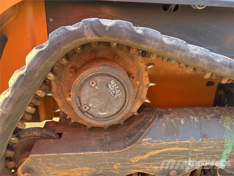 CASE TV380 Compact Track Loader Skid steer mini utovarivači