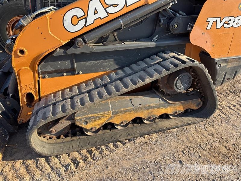 CASE TV380 Compact Track Loader Skid steer mini utovarivači