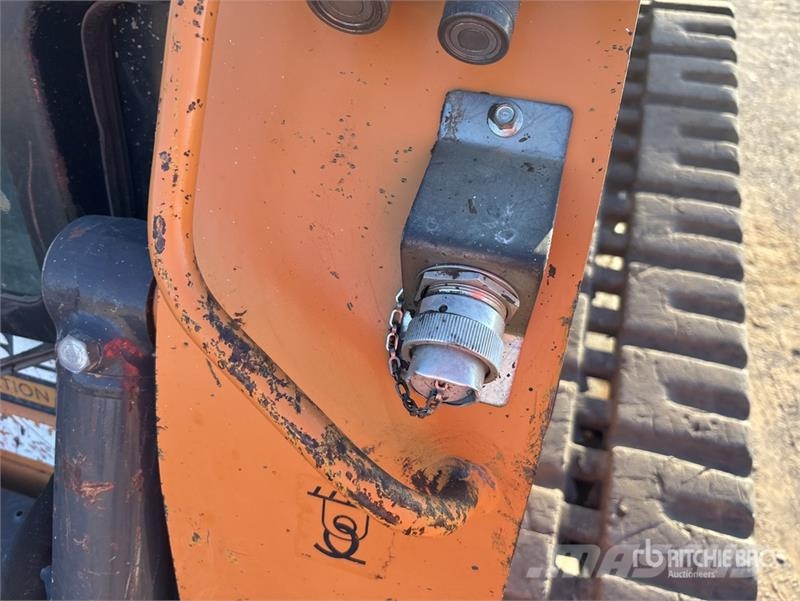 CASE TV380 Compact Track Loader Skid steer mini utovarivači