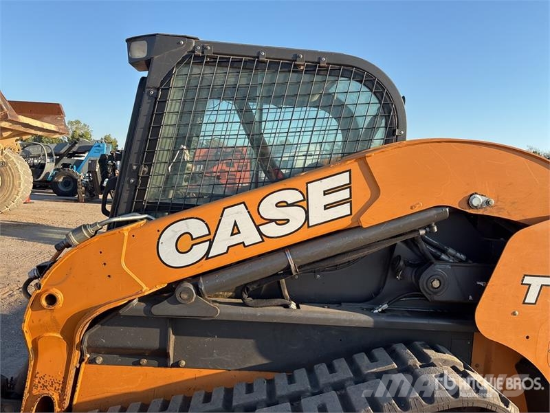 CASE TV380 Two-Speed Compact Track Loader Skid steer mini utovarivači