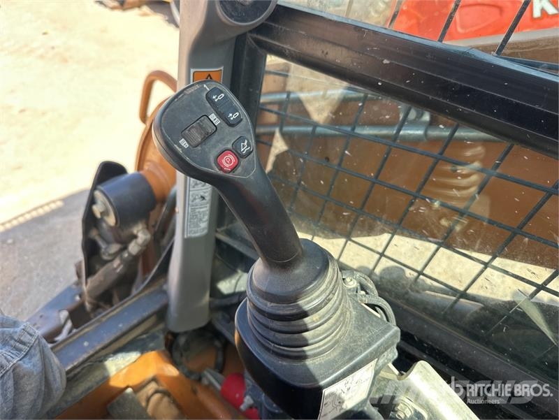 CASE TV450B Kompaktlader