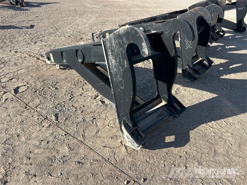 CAT 11905 lb Material Handling Arm - Fits CAT 914-938 Outros componentes