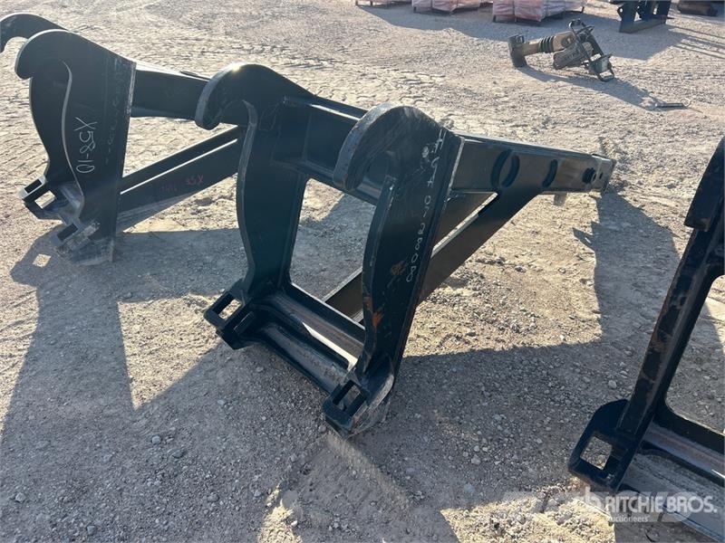 CAT 11905 lb Material Handling Arm - Fits CAT 914-938 Egyéb alkatrészek