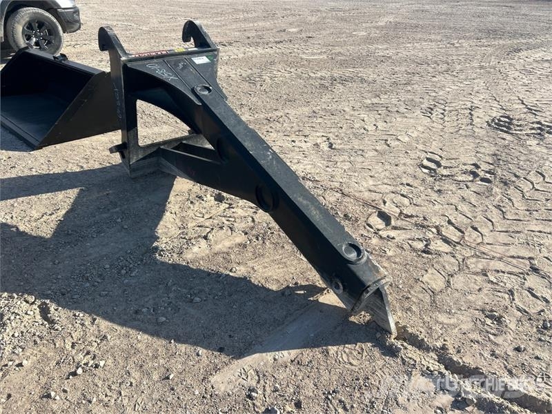 CAT 11905 lb Material Handling Arm - Fits CAT 914-938 Outros componentes