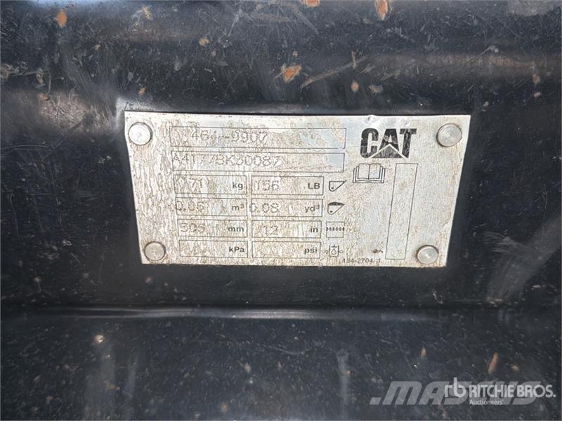 CAT 12 in Digging Excavator Bucket دلاء
