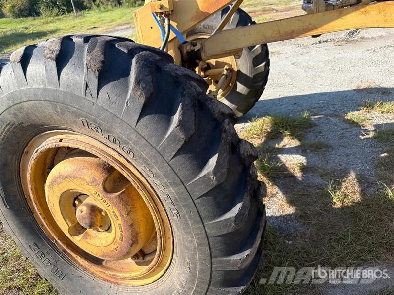 CAT 120 Motor Grader Graders