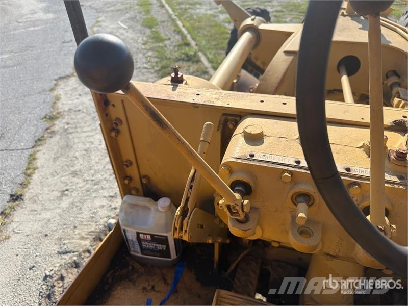 CAT 120 Motor Grader Graders
