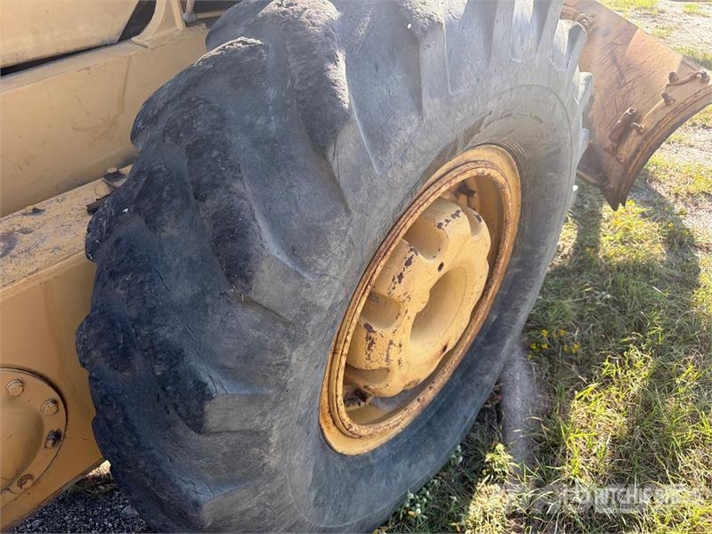 CAT 120 Motor Grader Graders
