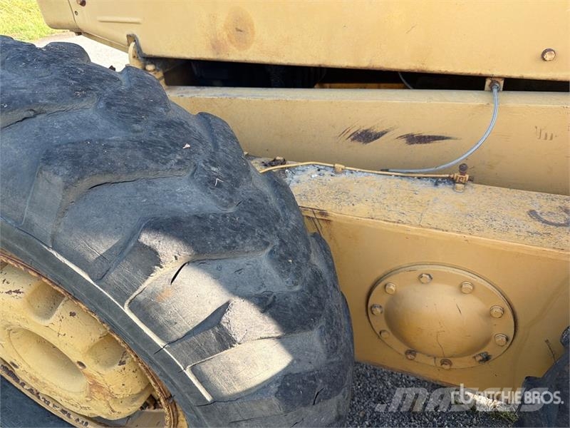 CAT 120 Motor Grader Graders