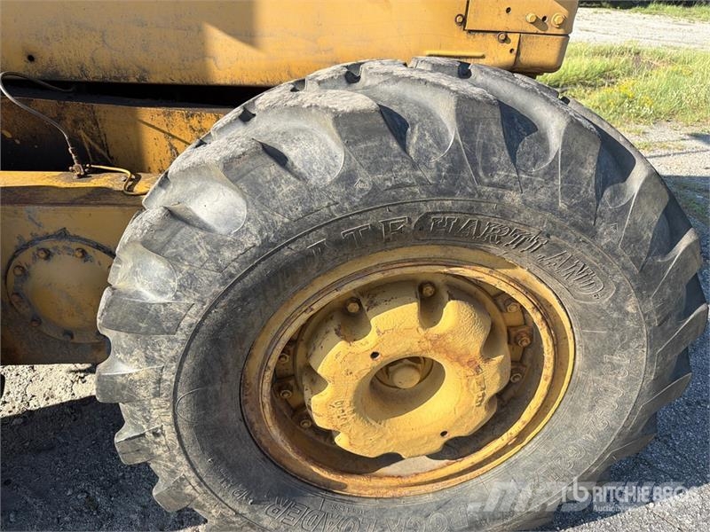 CAT 120 Motor Grader Graders