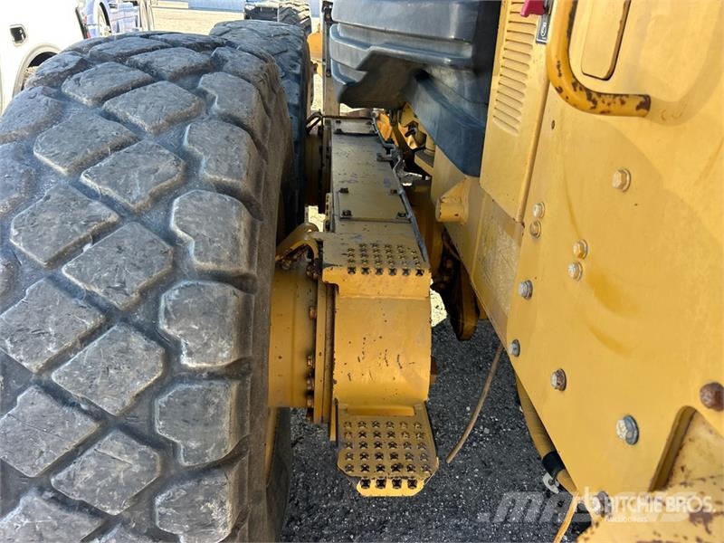 CAT 12H Motor Grader معدات تمهيد الطرق