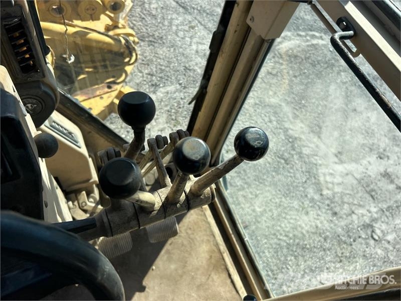CAT 12H Motor Grader (Inoperable) معدات تمهيد الطرق