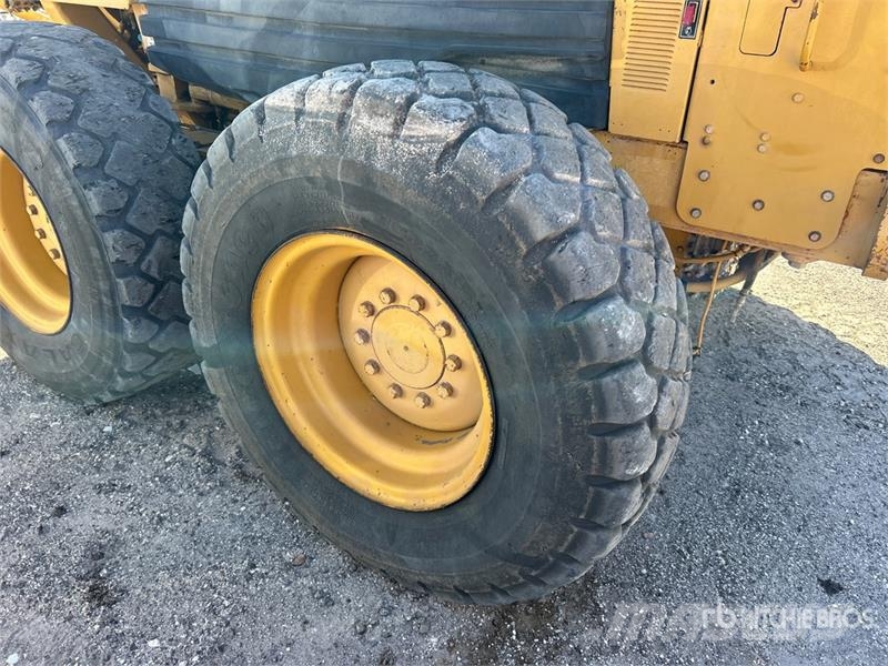 CAT 12H Motor Grader (Inoperable) معدات تمهيد الطرق