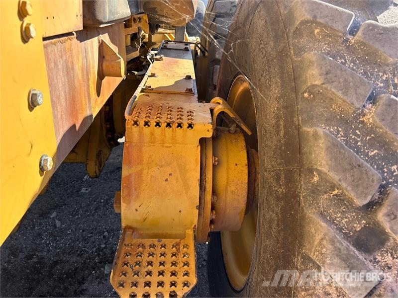 CAT 12H Motor Grader (Inoperable) معدات تمهيد الطرق