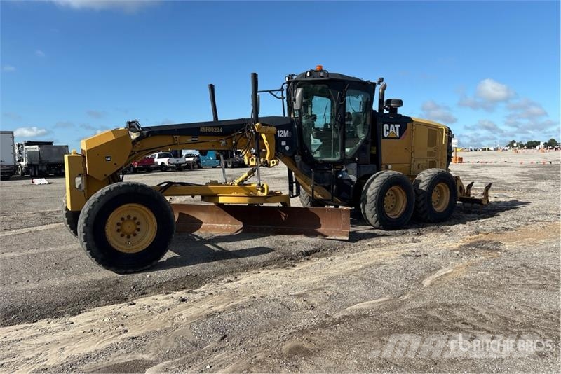 CAT 12M3 Motor Grader Grejderi