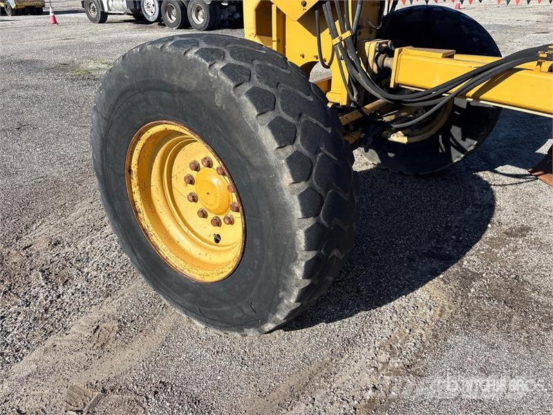 CAT 12M3 Motor Grader Grejderi