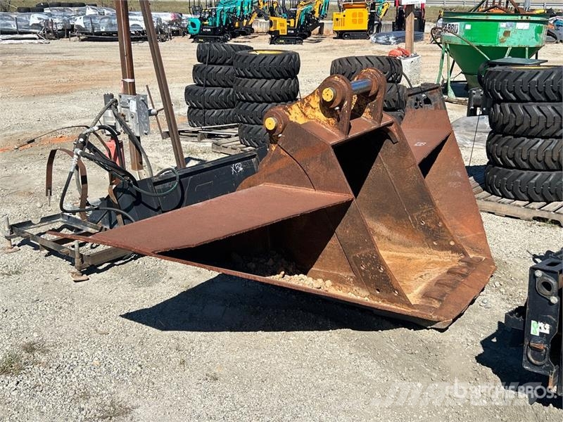 CAT 132 in V-Ditching Excavator Bucket Baldes