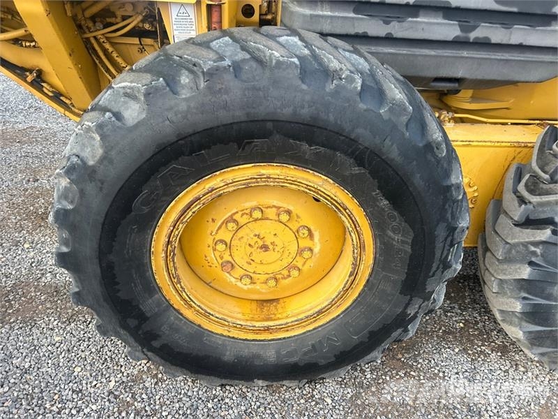 CAT 140H Motor Grader Грейдери
