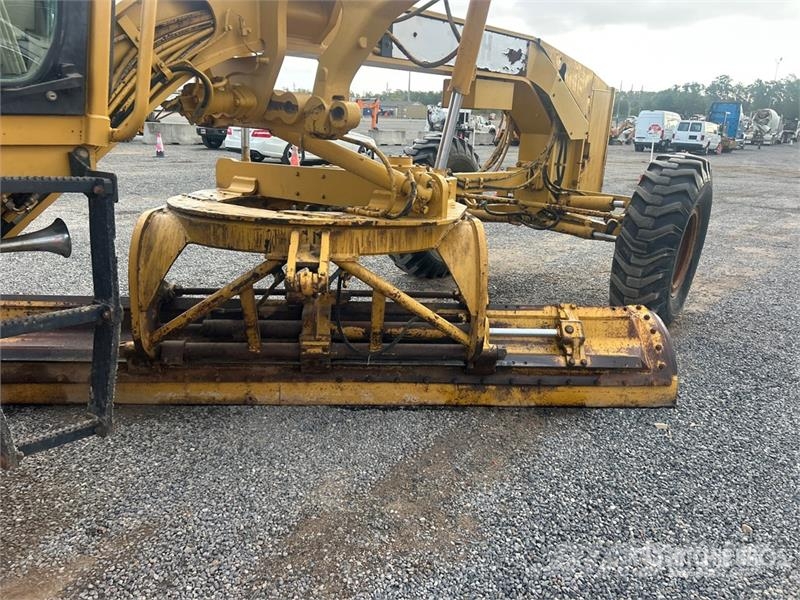 CAT 140H Motor Grader Грейдери
