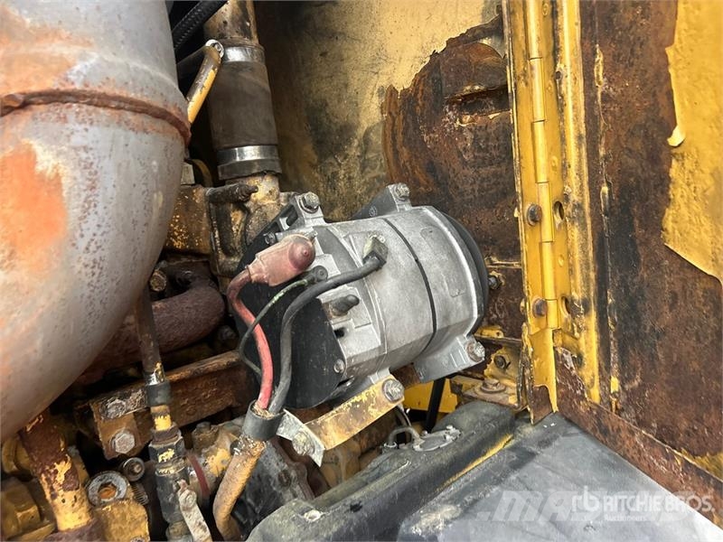 CAT 140H Motor Grader Грейдери