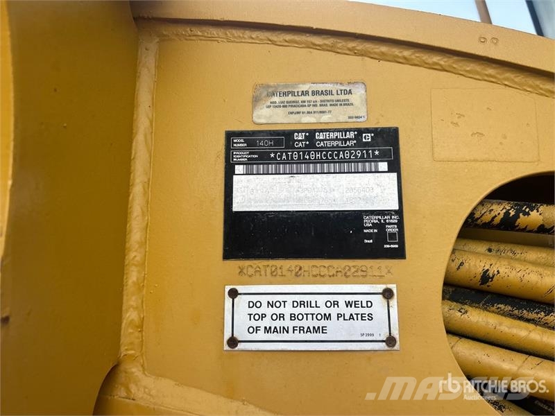 CAT 140H Motor Grader Грейдери
