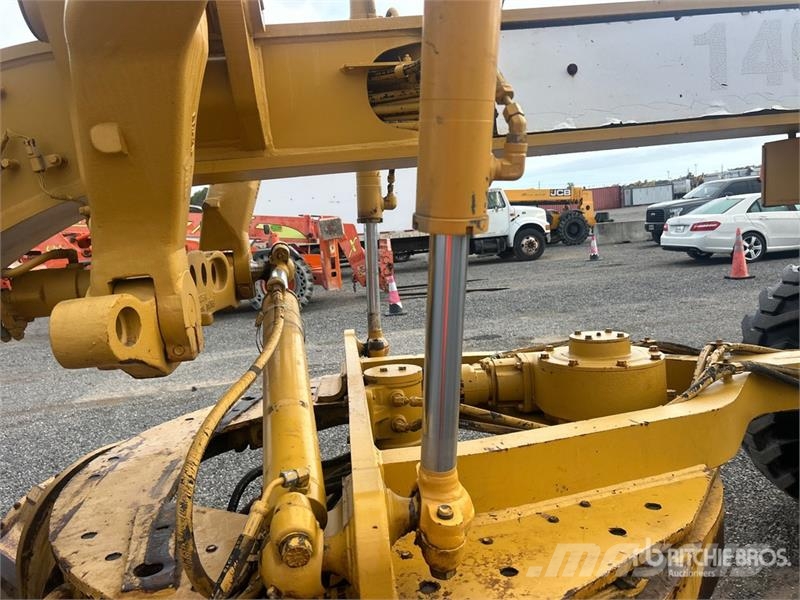 CAT 140H Motor Grader Грейдери