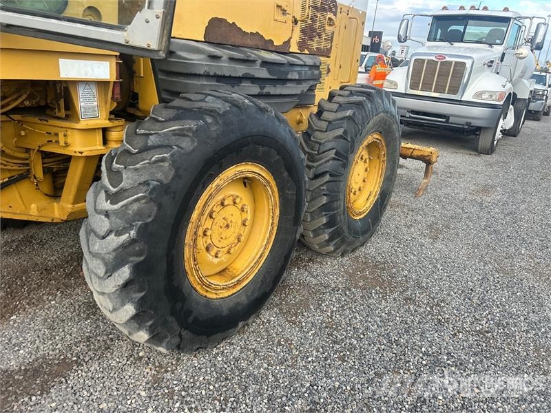 CAT 140H Motor Grader Грейдери