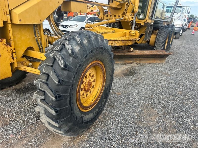 CAT 140H Motor Grader Грейдери