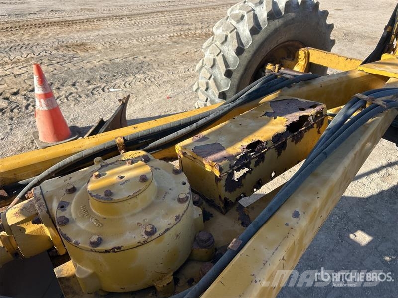 CAT 140M Motor Grader Gréderek