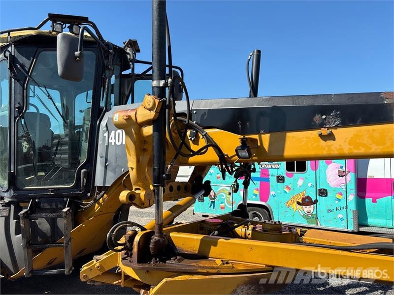 CAT 140M Motor Grader (Inoperable) Gréderek
