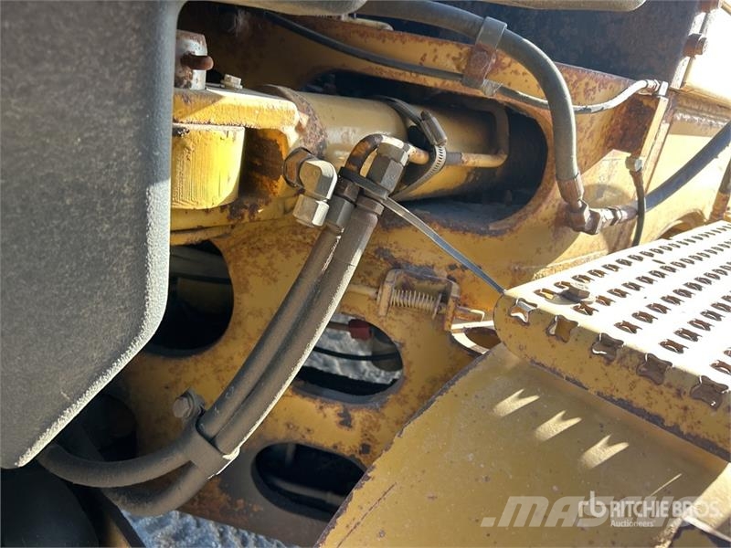 CAT 140M Motor Grader Gréderek