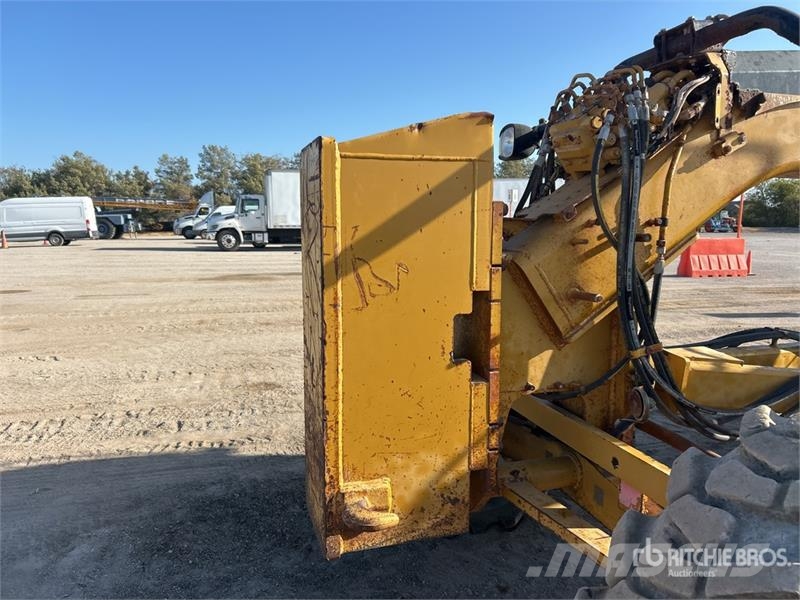 CAT 140M Motor Grader Gréderek